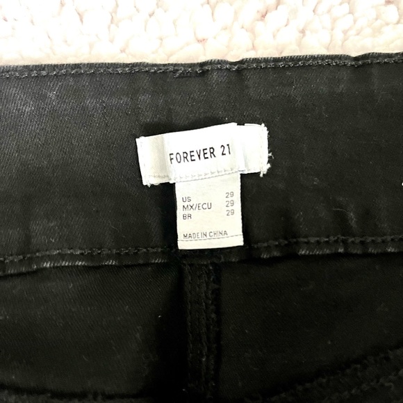 Two shorts - Picture 4 of 7